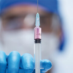 Vaccino anti Covid-19 AstraZeneca. L’Ema inizia la sua valutazione