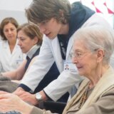 Il bisogno riabilitativo riguarda il 45% degli italiani, i terapisti occupazionali: “Non basta guarire, bisogna tornare a vivere”